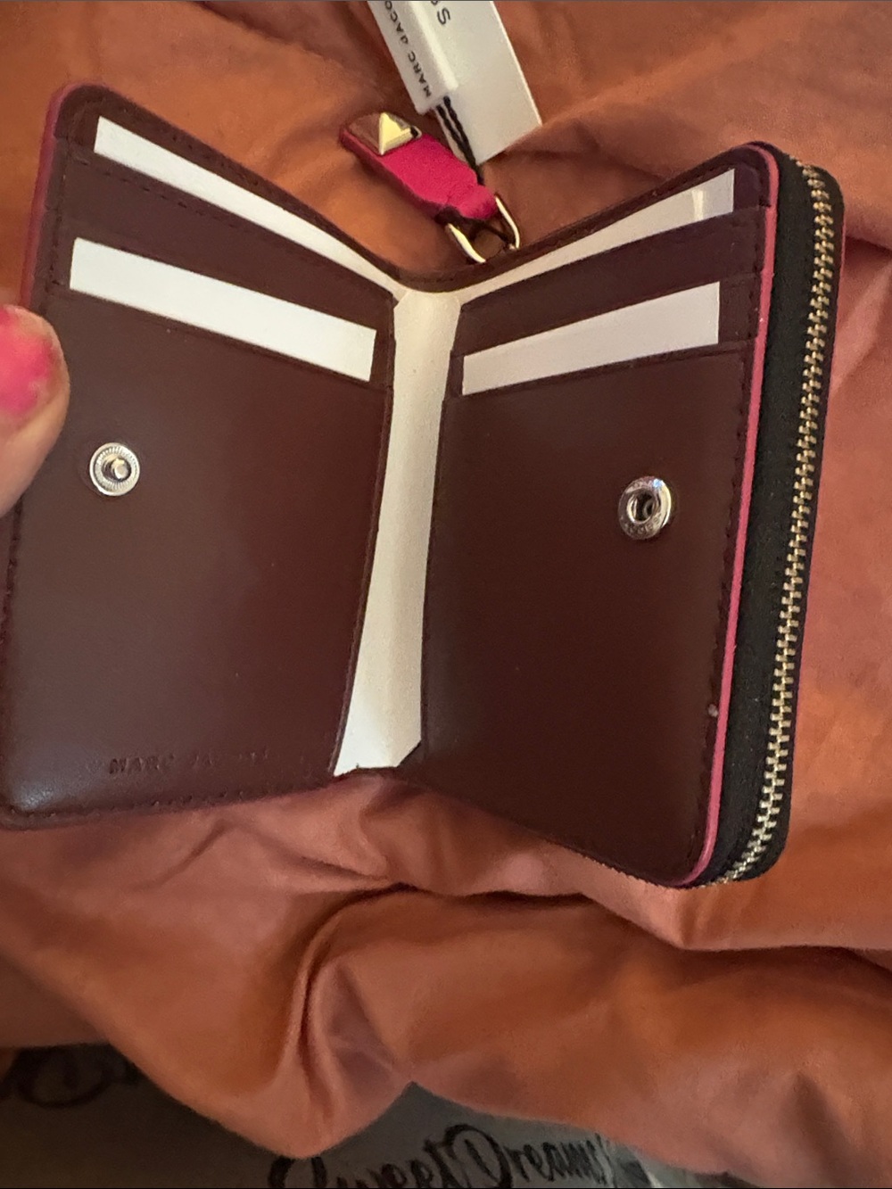 Marc Jacobs Hot Pink Pebbled Leather Zip Card Holder - Picture 3 of 7